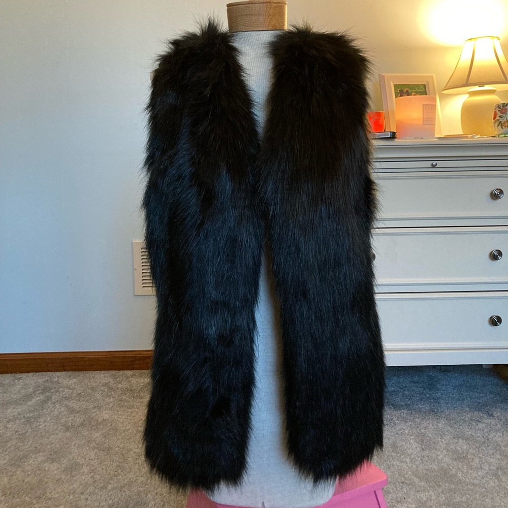 Debby Collection Women’s Faux Fur Vest